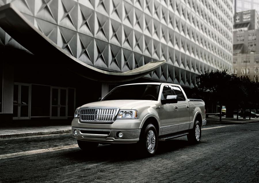  Lincoln Mark LT 2007 года  (фото 3 из 6)